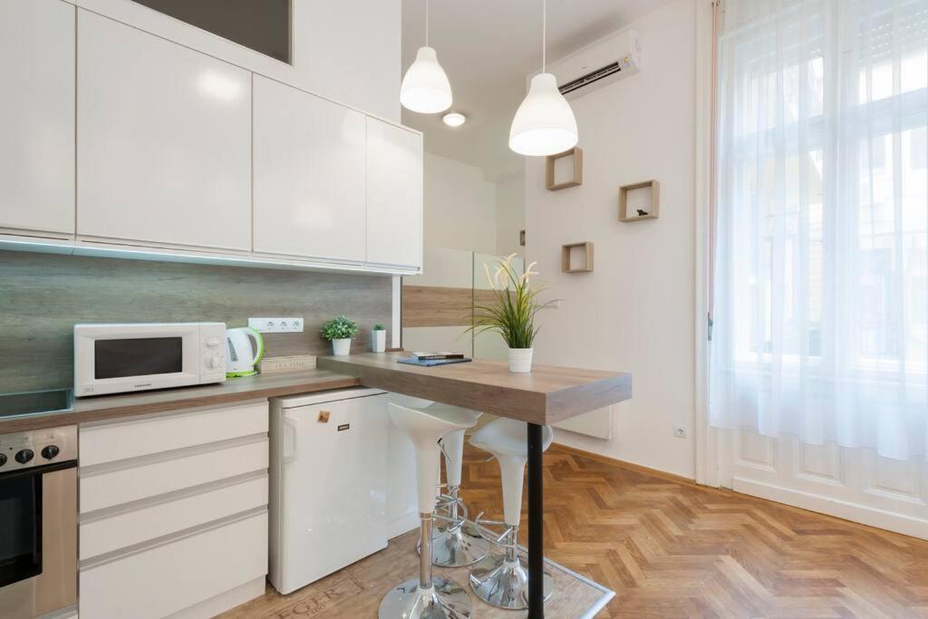 Szent Istvan Ter 4 Next To Basilica A 1 Bedroom Budapešť Exteriér fotografie